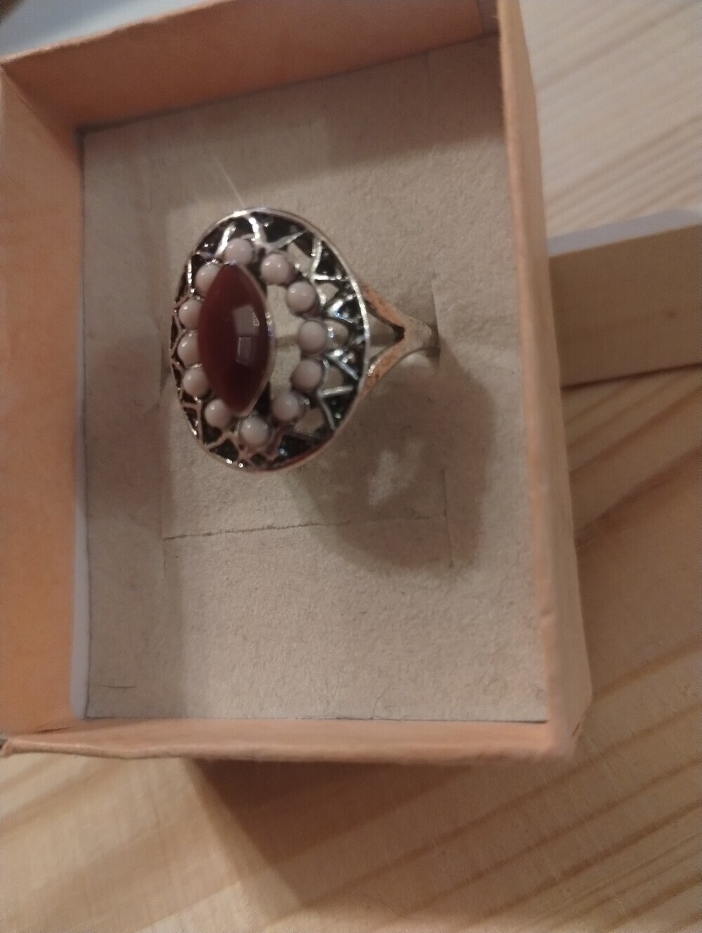 Red Marquise Statement Ring Vintage Silver Tone Boho Ring Size 8.5 - Picture 3 of 7